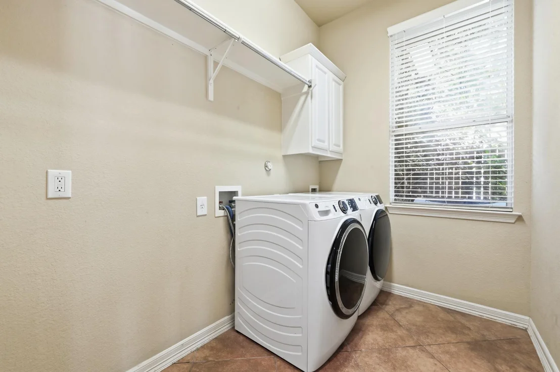 Photo of 180 Granite LN
