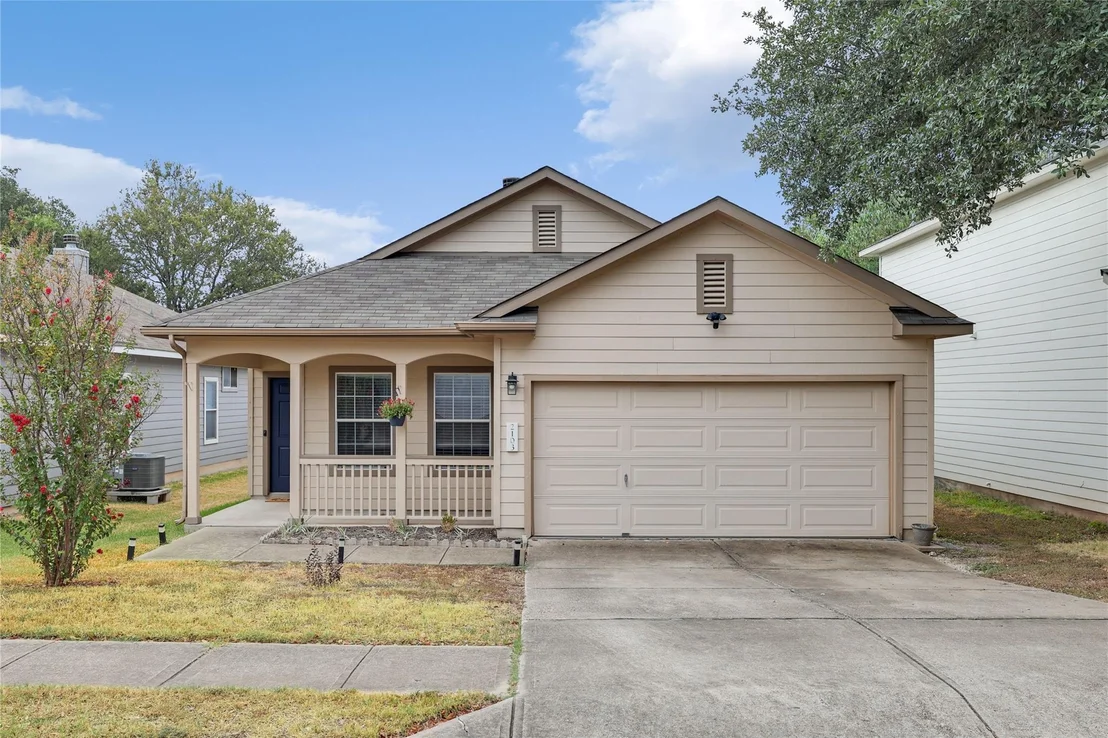 Photo of 2103 Charlotte Estates DR