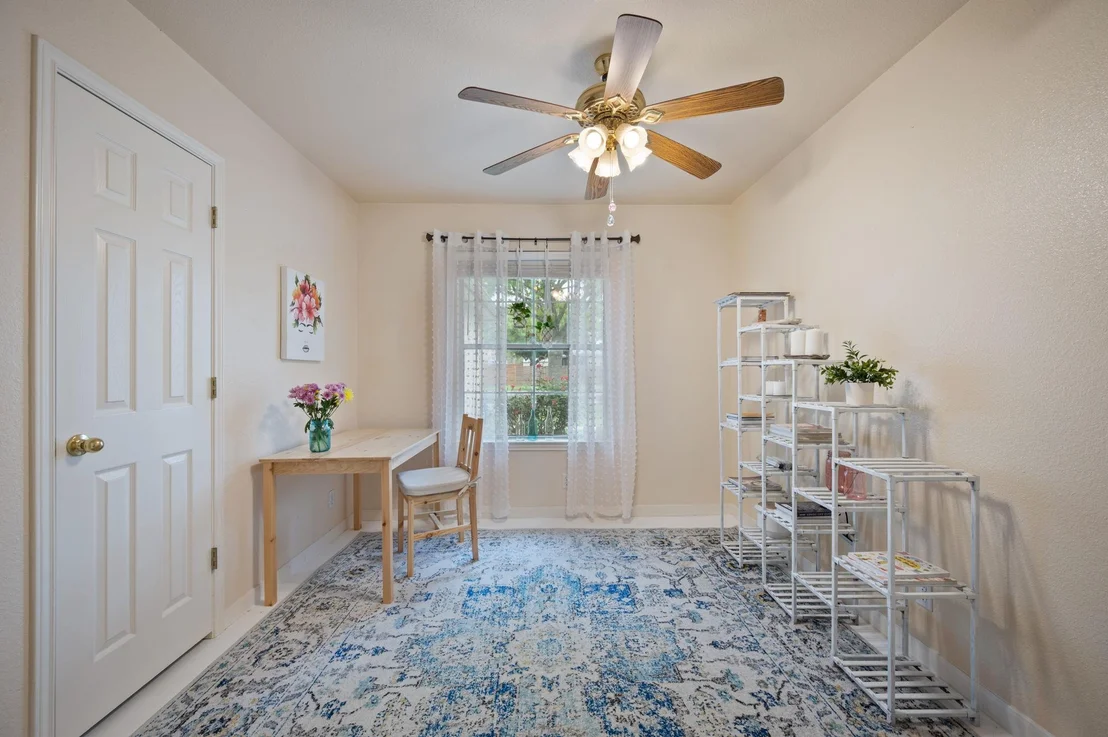 Photo of 450 Zebra DR