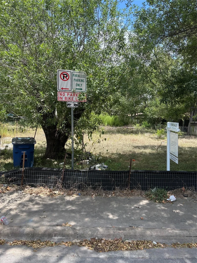 Photo of 9301 Georgian DR