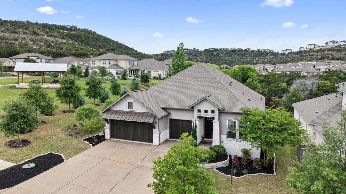 Photo of 624 Anfield CIR
