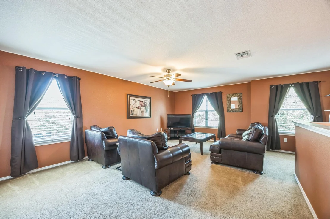 Photo of 6401 Quinton DR