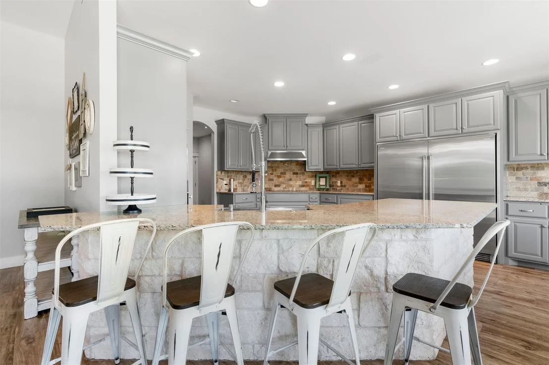 Photo of 617 Chama TRCE
