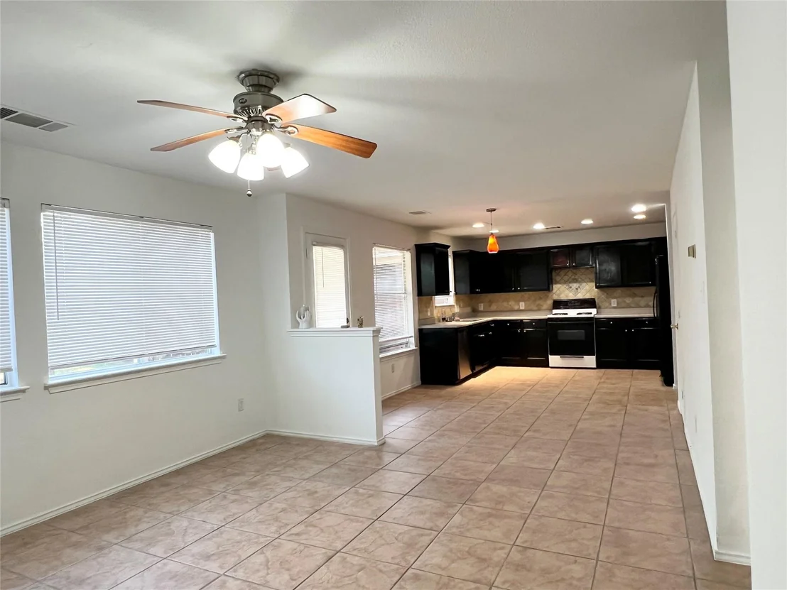 Photo of 1032 Doras DR