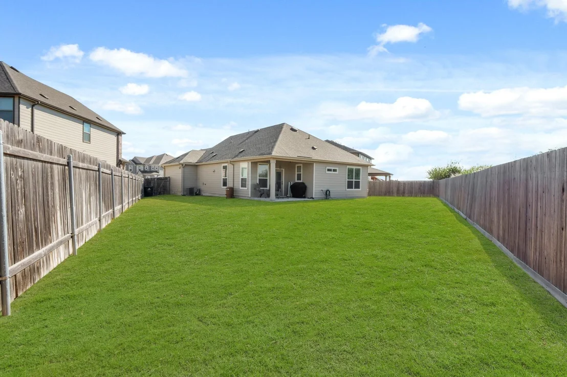 Photo of 315 Mauve LN