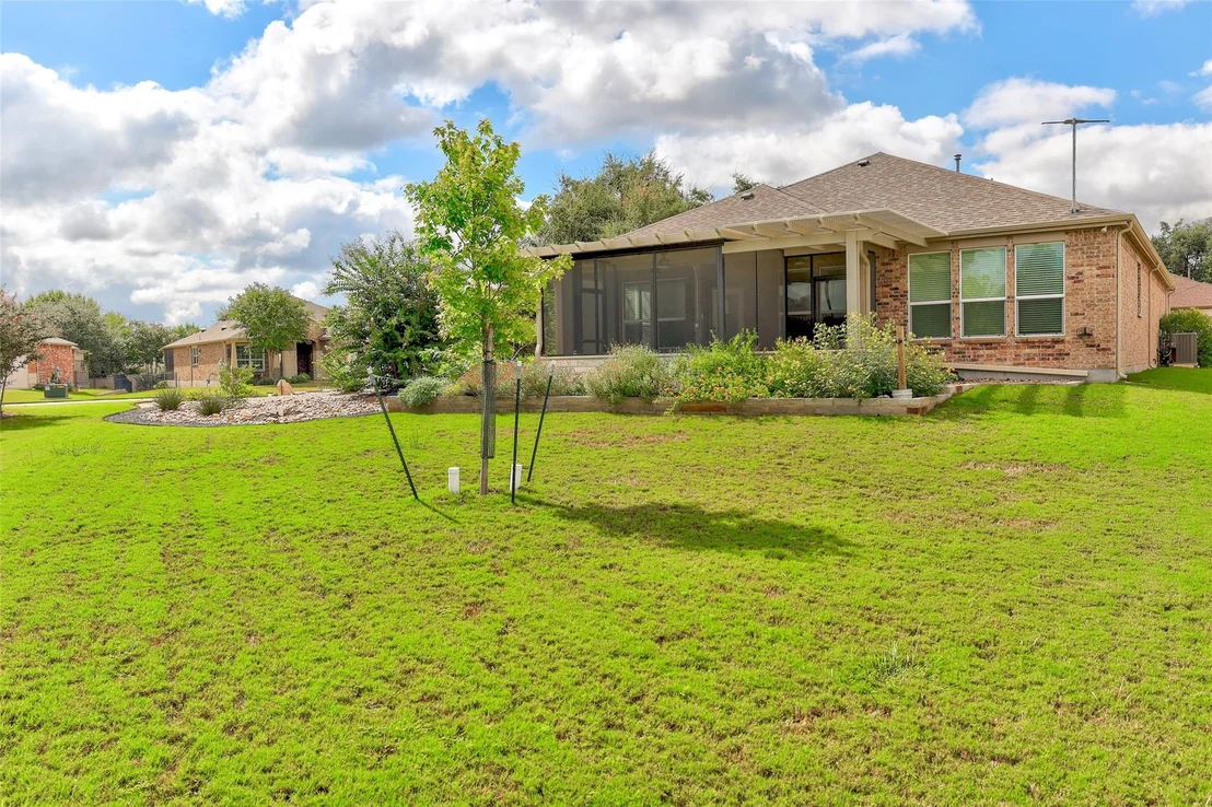 Photo of 2 Acacia WAY