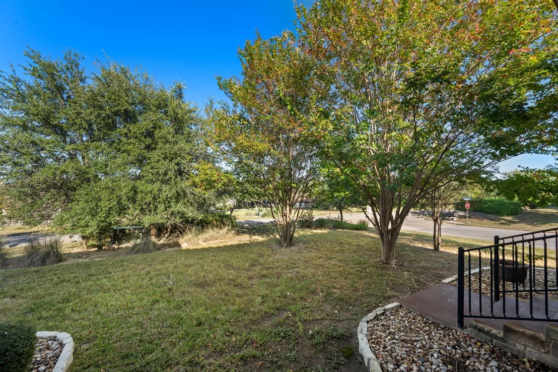 Photo of 102 Cedar Glen CV