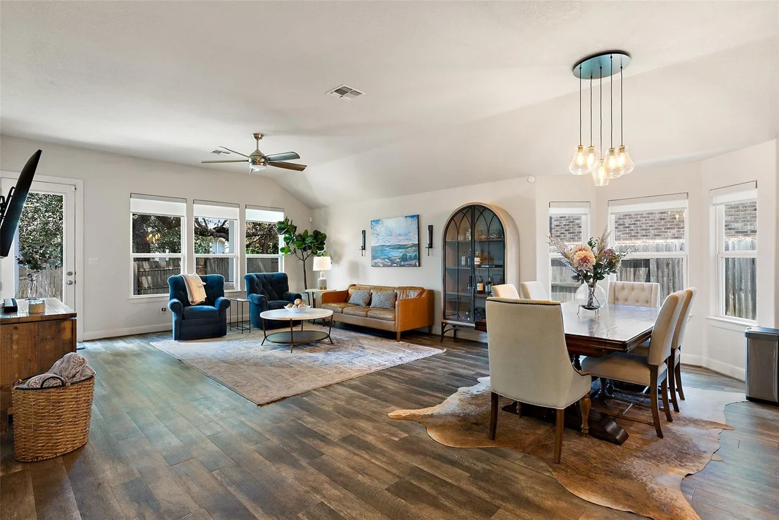 Photo of 396 Gunnison WAY