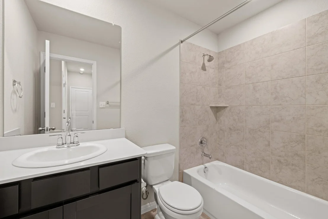 Photo of 200 Longmount CV