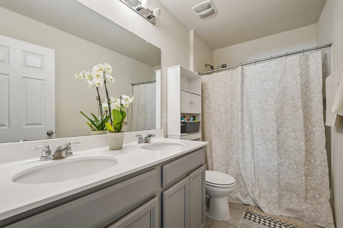 Photo of 221 Bonnet BLVD