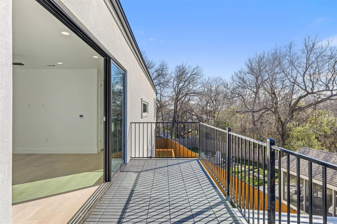 Photo of 2537 Sol Wilson Ave