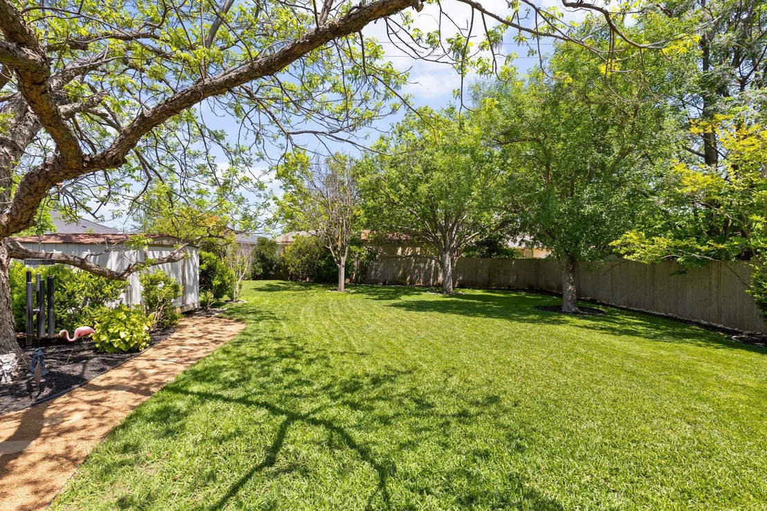 Photo of 1212 Willow Creek DR