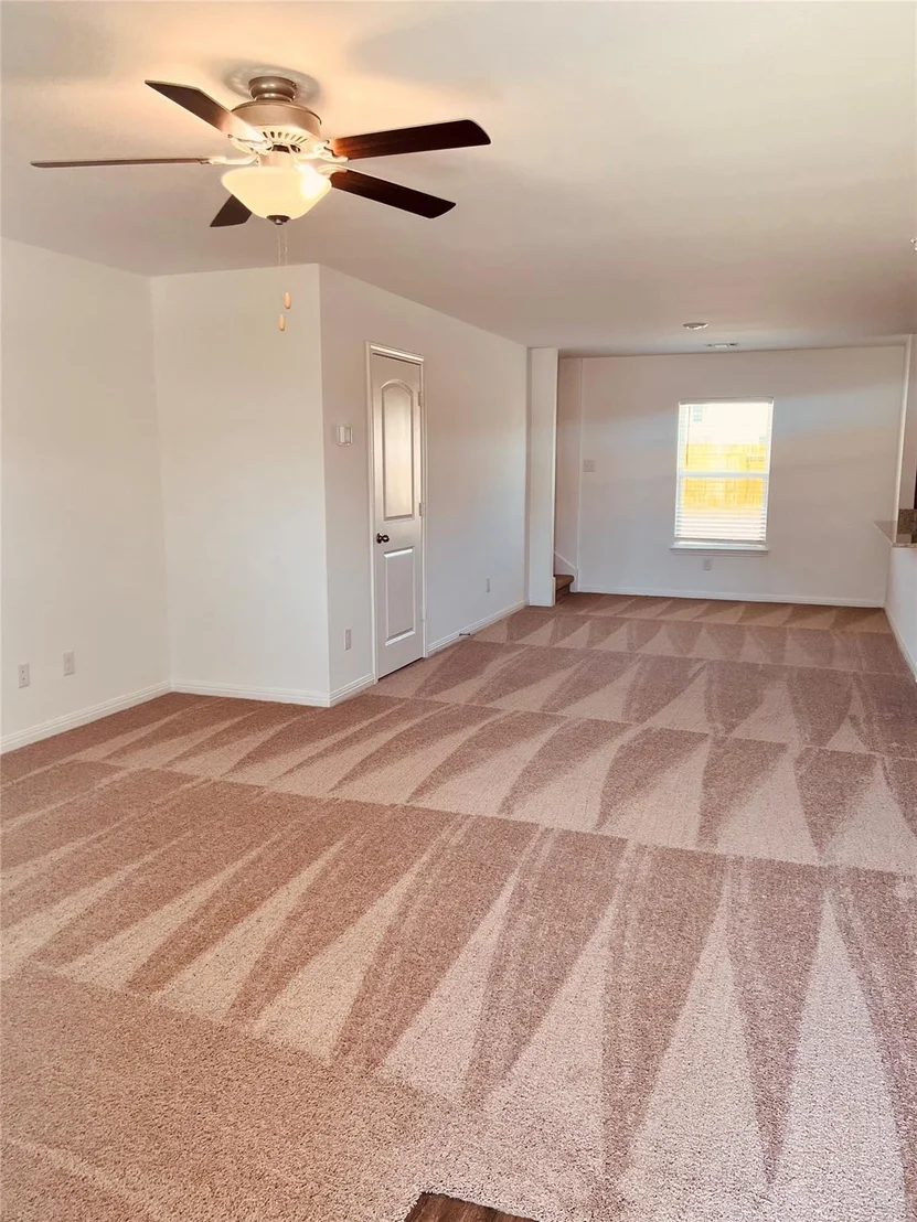 Photo of 109 Fairfax LN