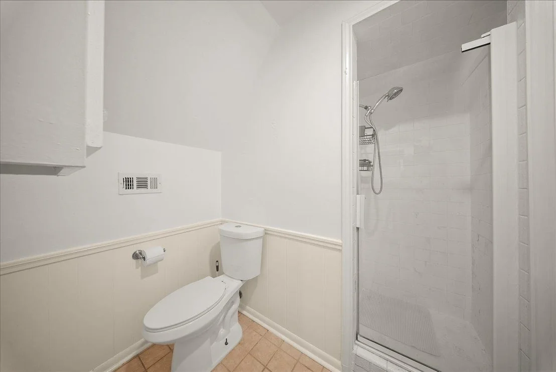 Photo of 421 Forrest LN