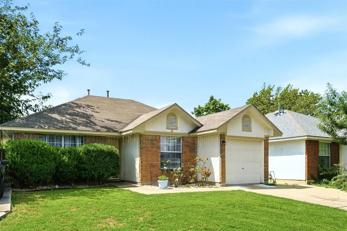 Photo of 310 Raintree DR