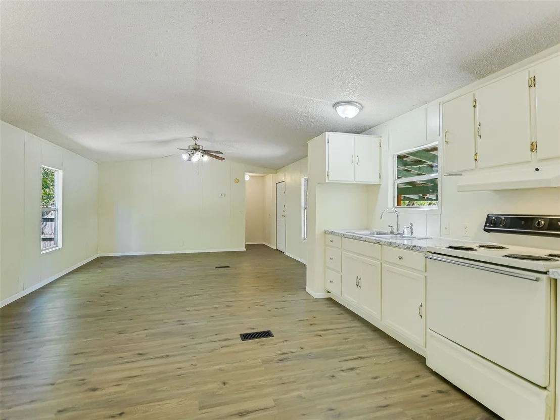 Photo of 12965 River RD