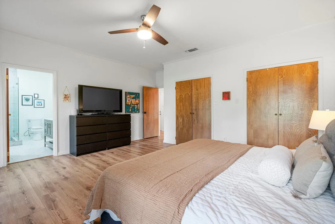Photo of 400 Hackberry ST