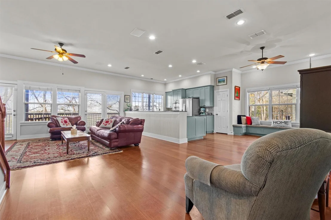 Photo of 1295 Berry LN