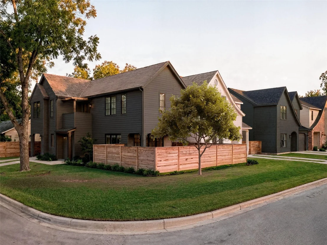 Photo of 901 Shady LN
