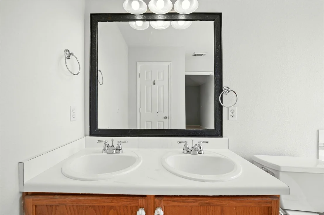 Photo of 1218 Mathias ST