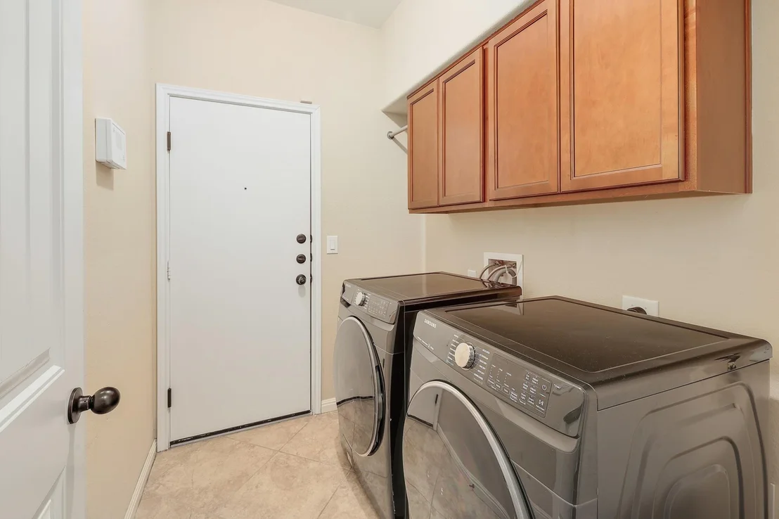 Photo of 16213 Cantania CV