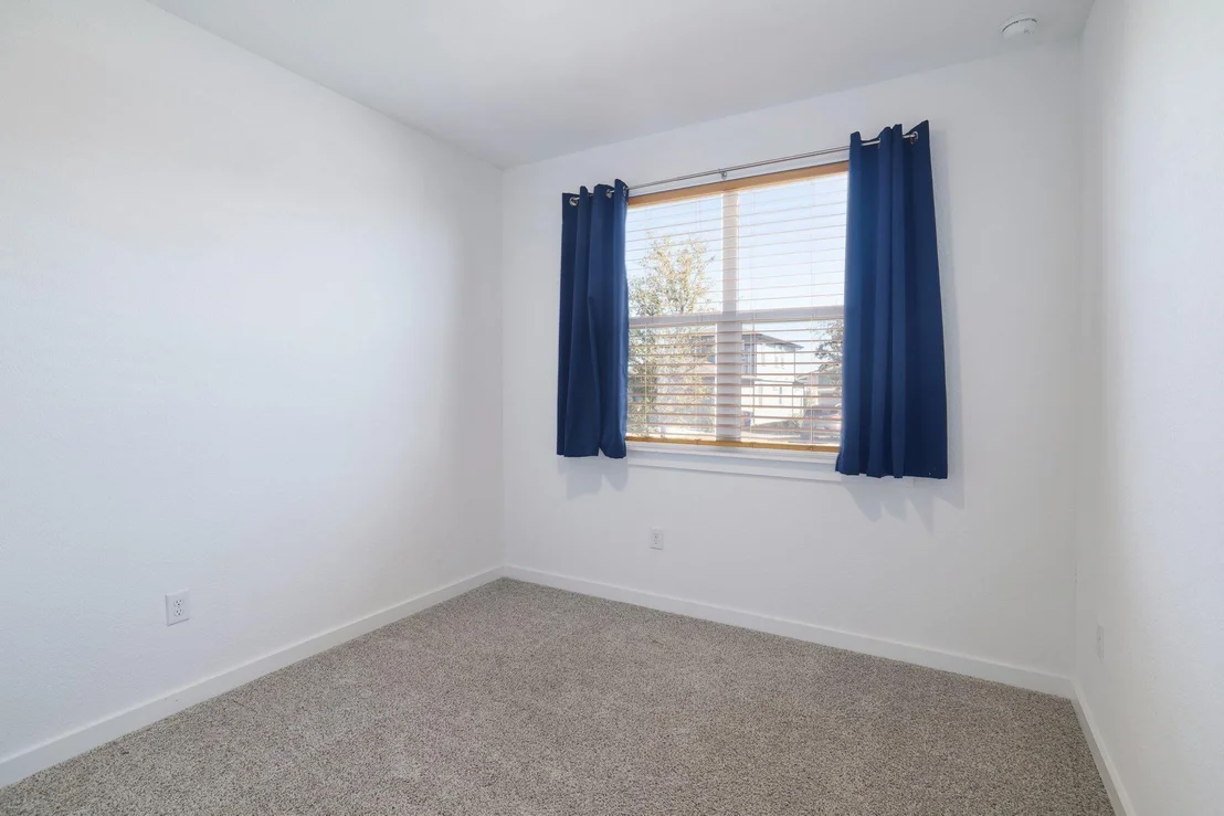 Photo of 7402 Sagira PATH