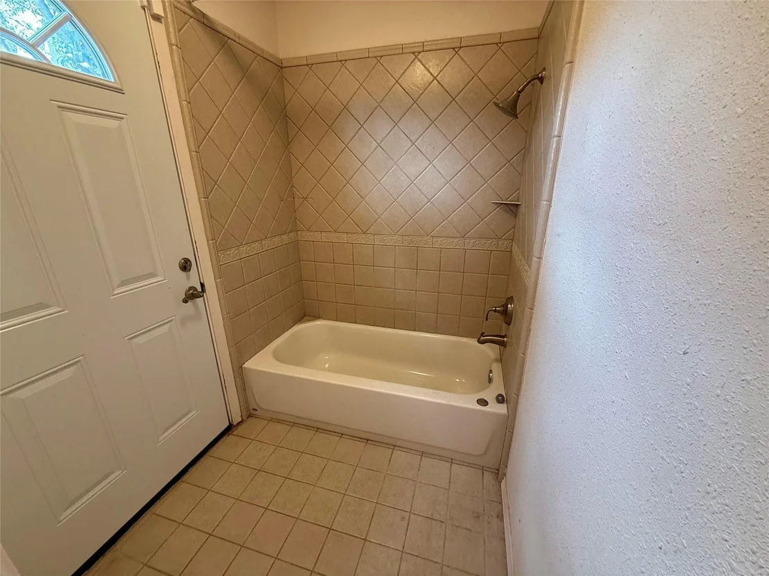 Photo of 8402 Candelaria DR