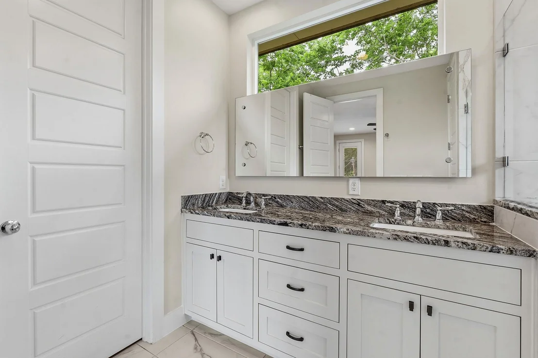 Photo of 1307 Clifford Ave