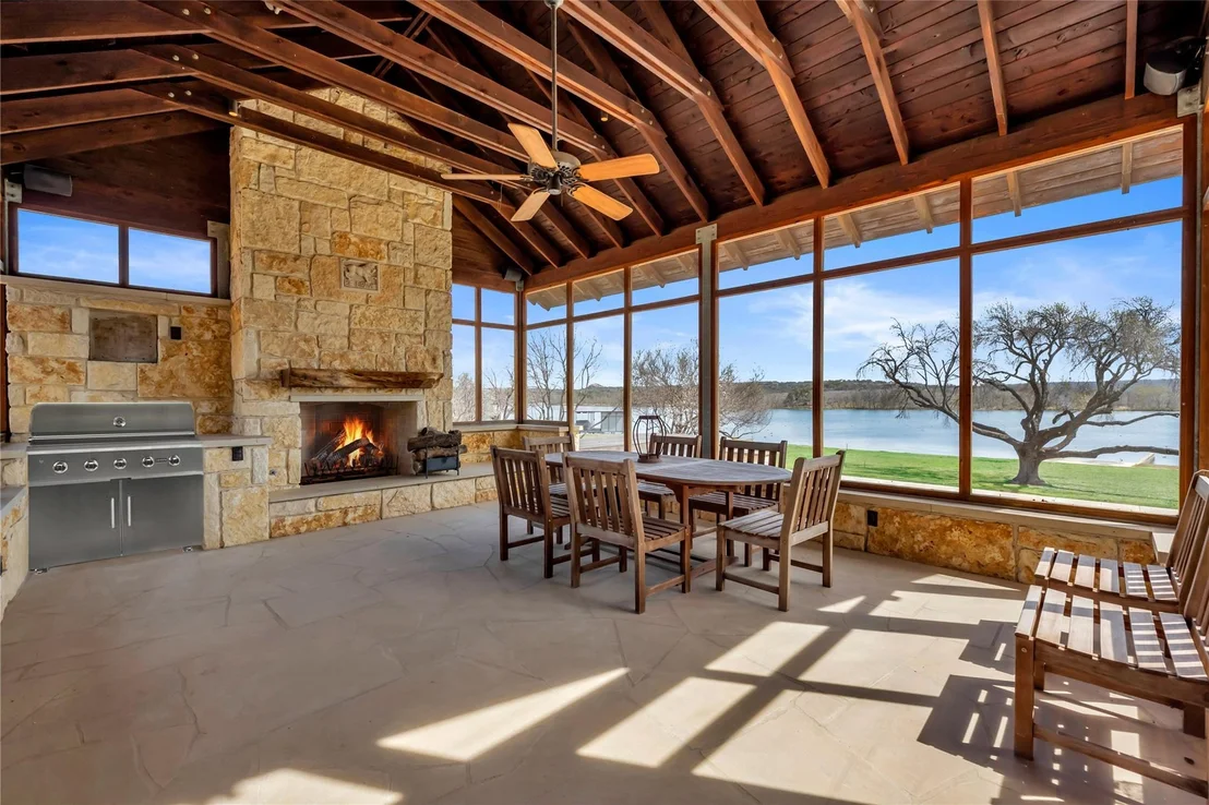 Photo of 118 Mountain View CIR
