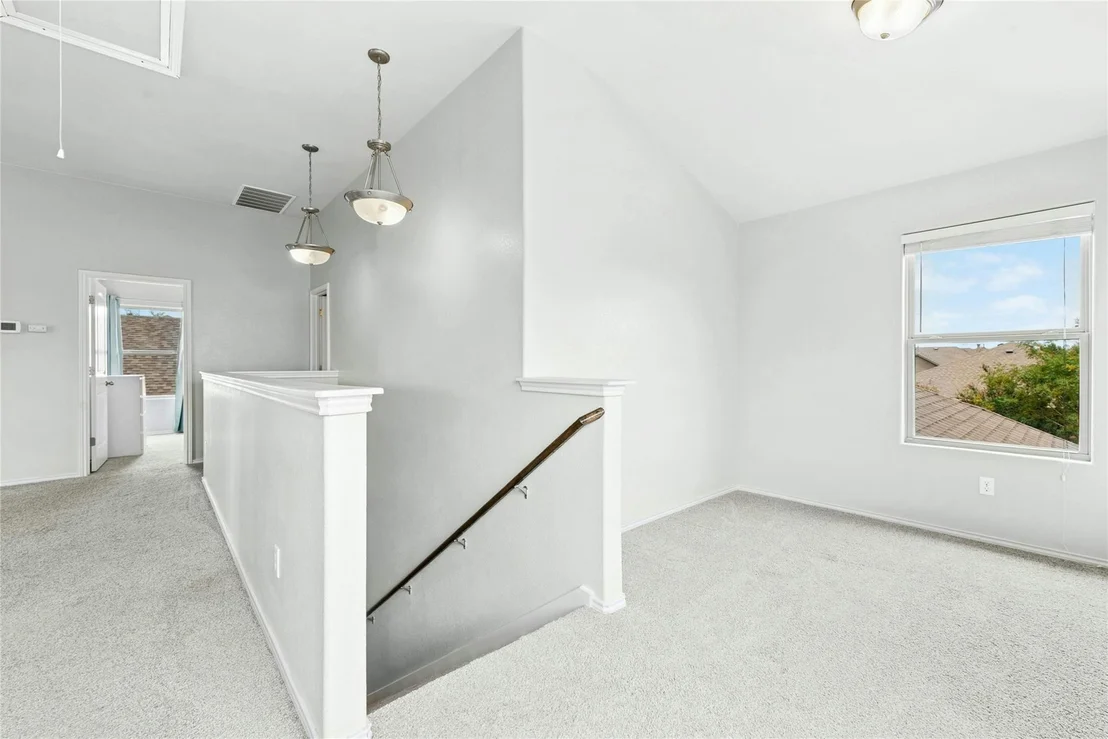 Photo of 390 Fletcher BND