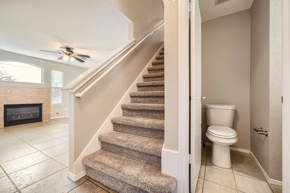 Photo of 1703 Sylvia LN