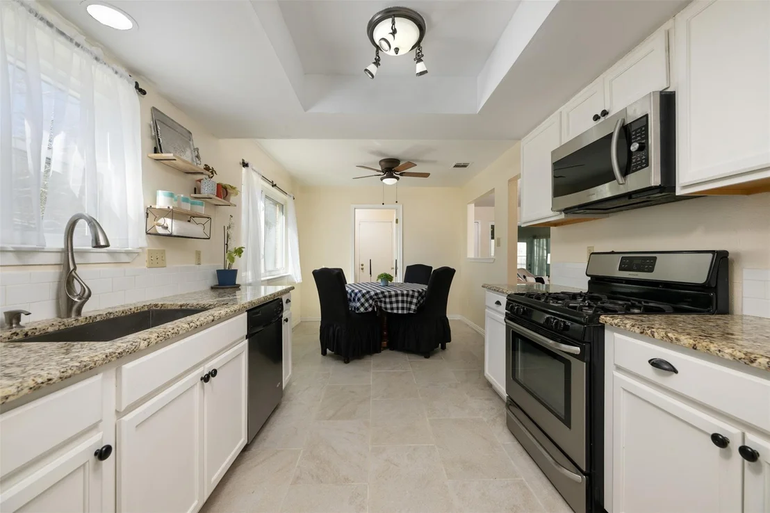 Photo of 1408 Doonesbury DR