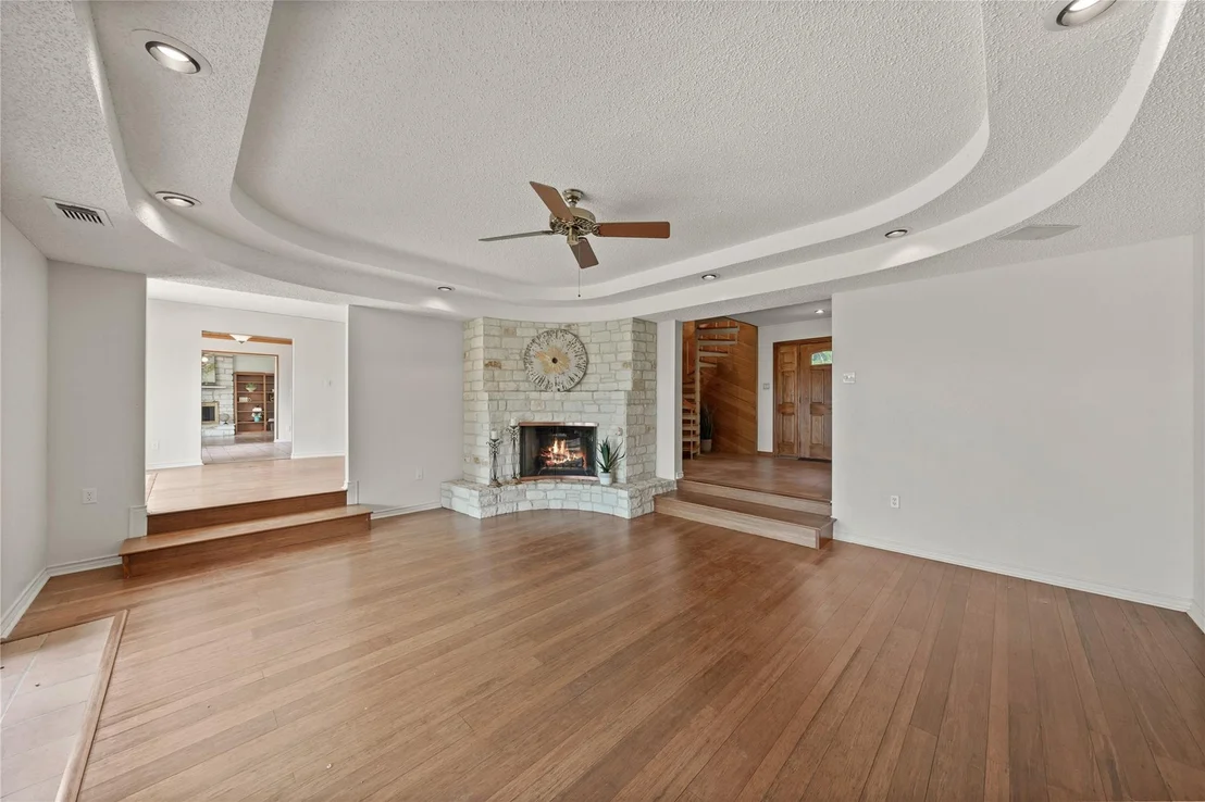 Photo of 11105 Highview DR