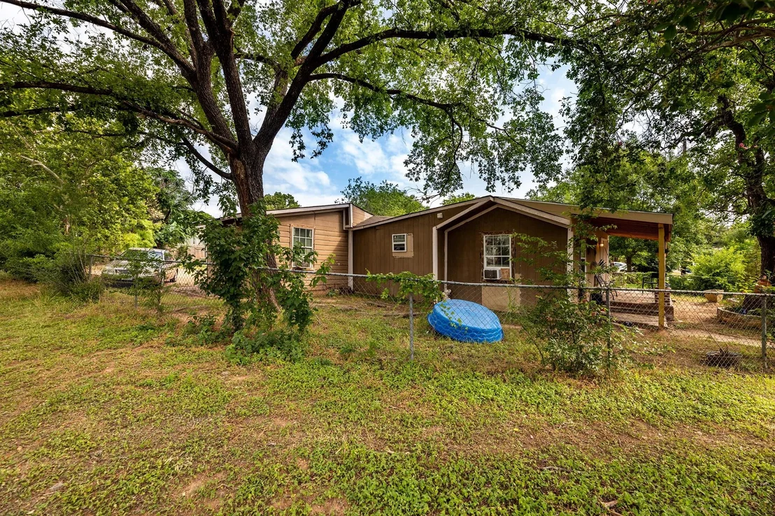 Photo of 1144 Mason Ave