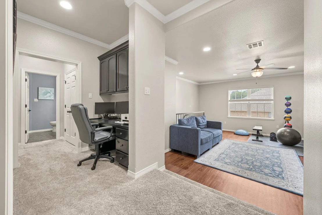 Photo of 239 Eagle Landing DR
