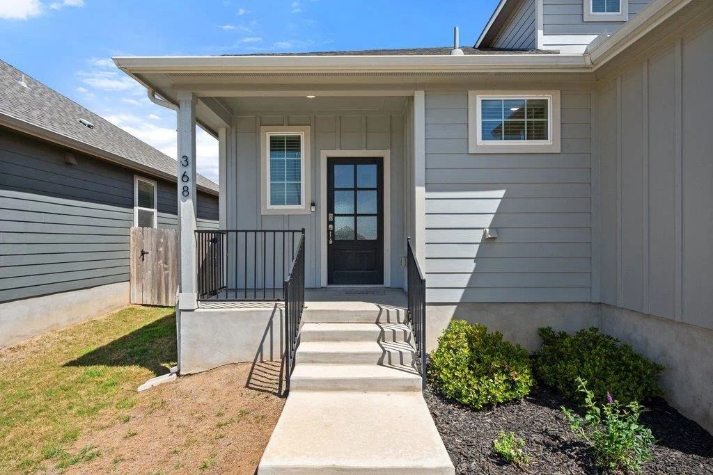 Photo of 368 Banff DR