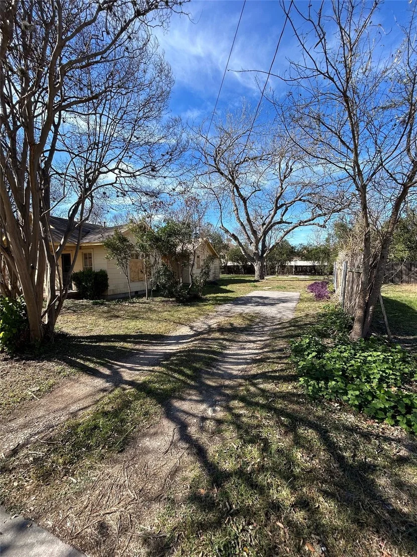 Photo of 4322 James Casey ST