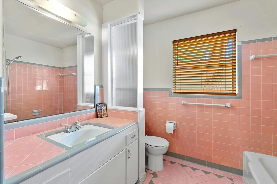 Photo of 1604 Briarcliff BLVD