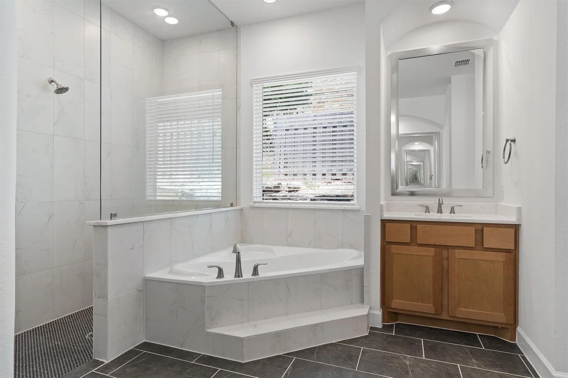 Photo of 15098 Dorothy DR