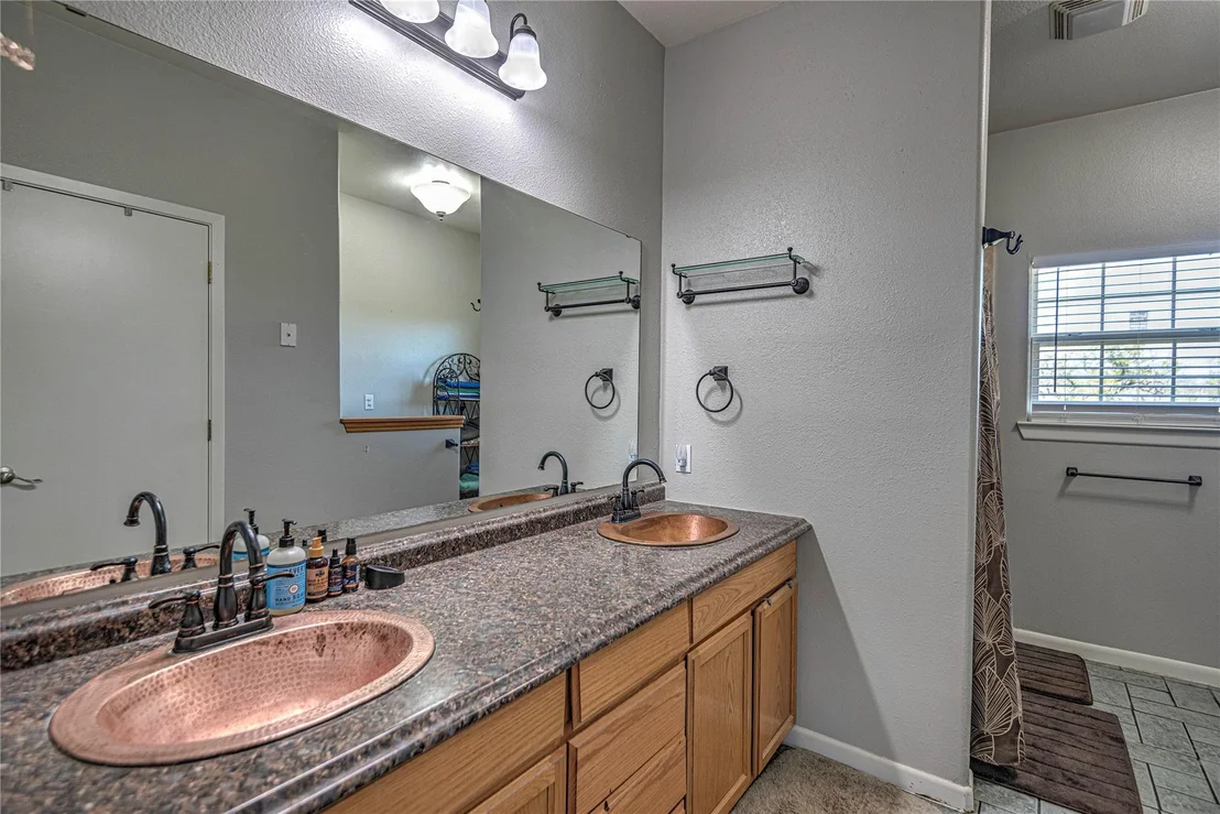 Photo of 1301 Oak Spring RD