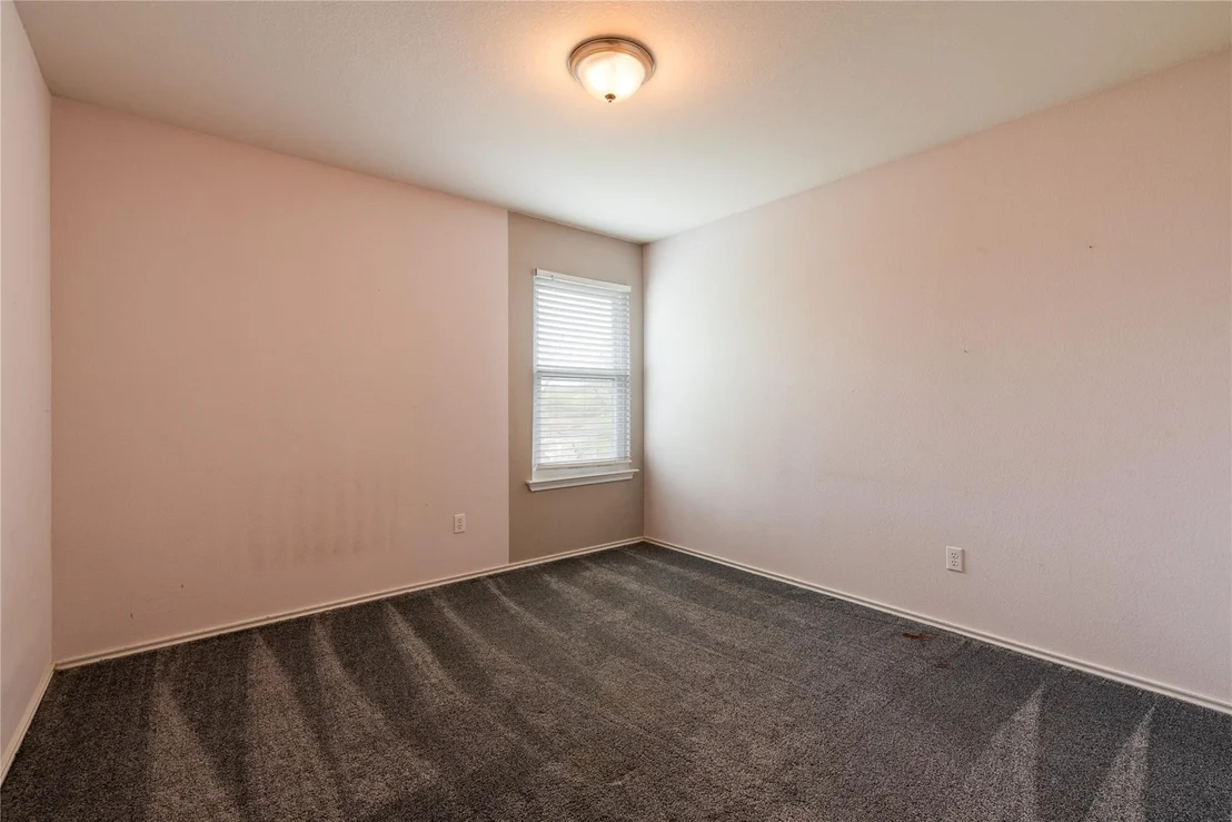 Photo of 1329 Amberwood LOOP