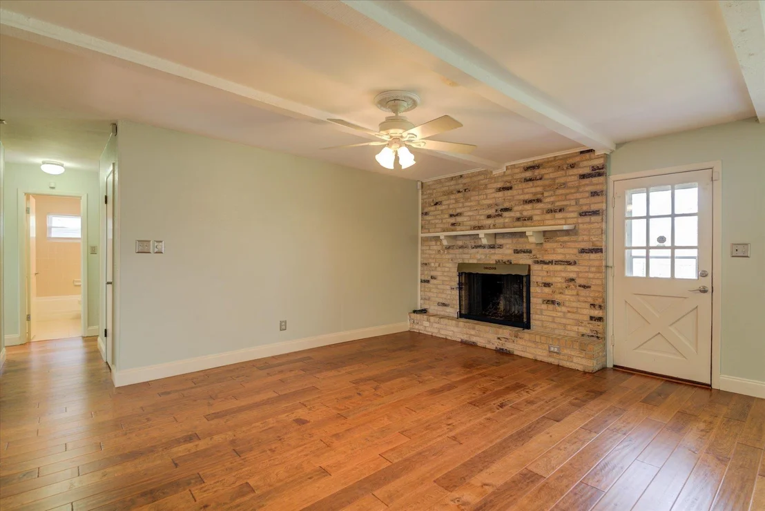 Photo of 1100 Colony North DR