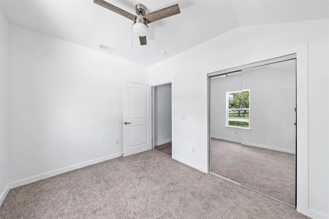 Photo of 1101 W Avenue C