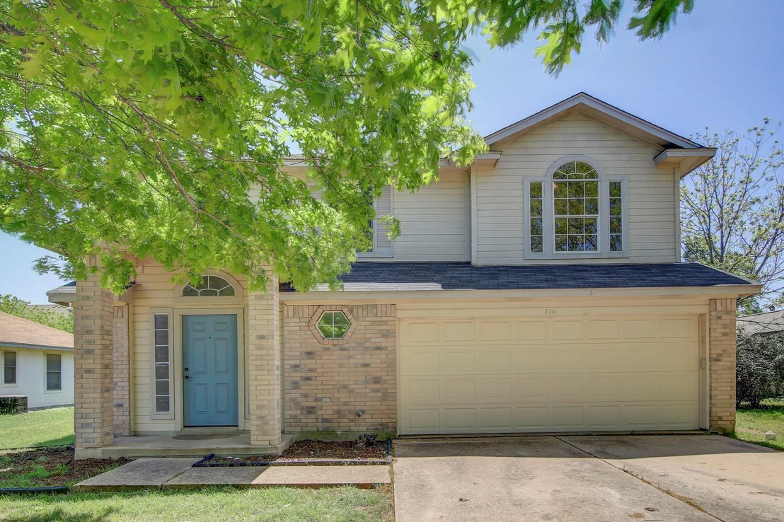 Photo of 710 Red River LN
