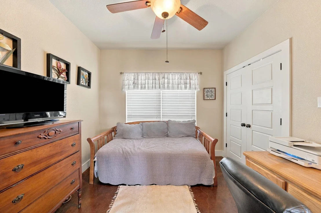 Photo of 5650 County Road 101