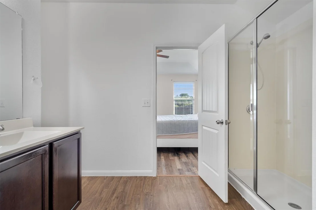 Photo of 15013 Roody LN
