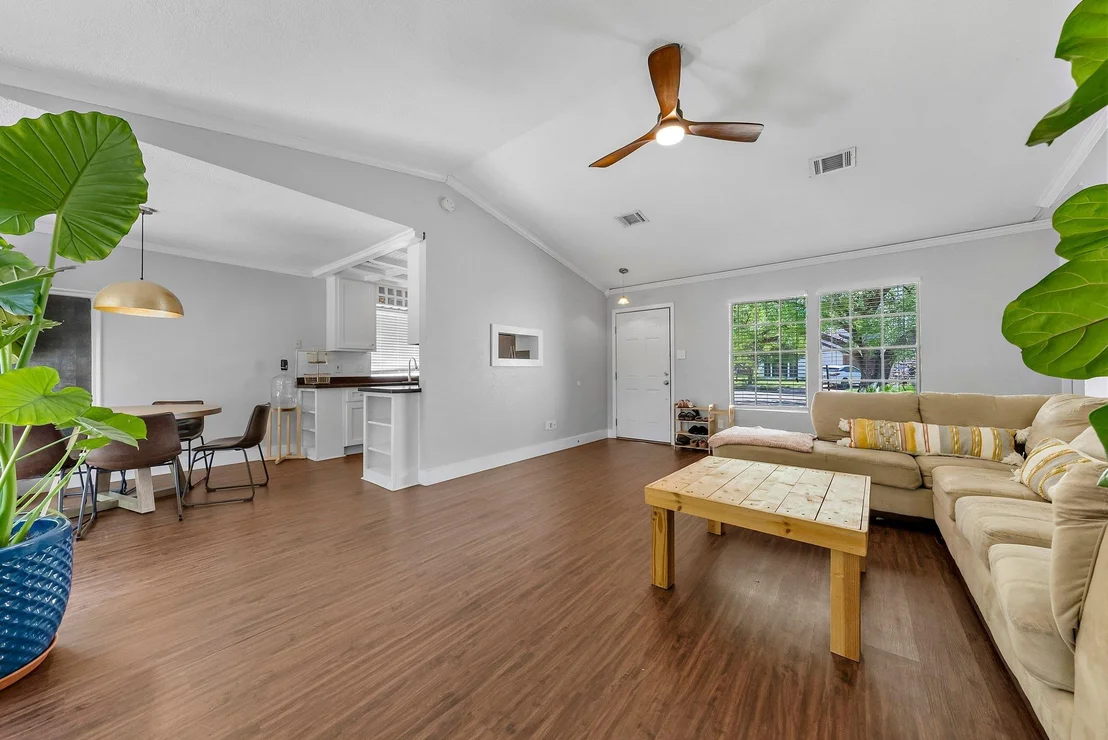 Photo of 3212 Darnell DR