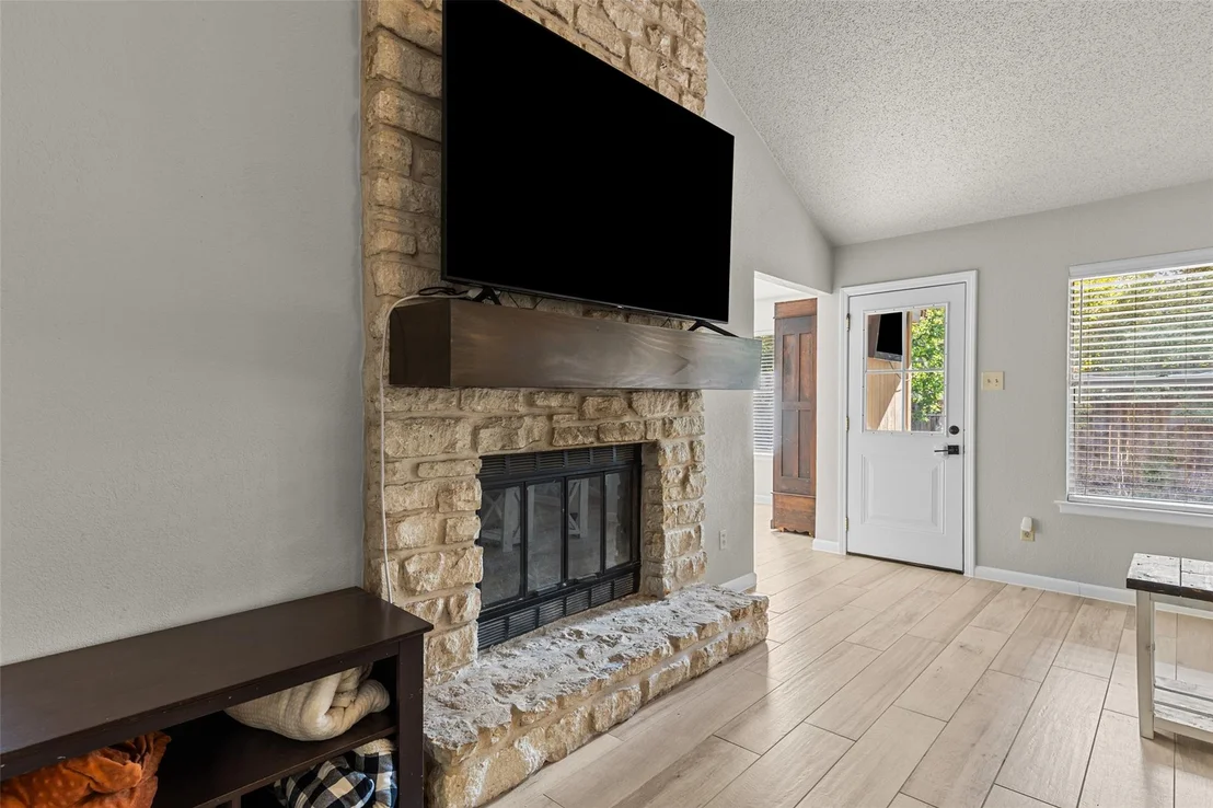 Photo of 404 Innwood DR