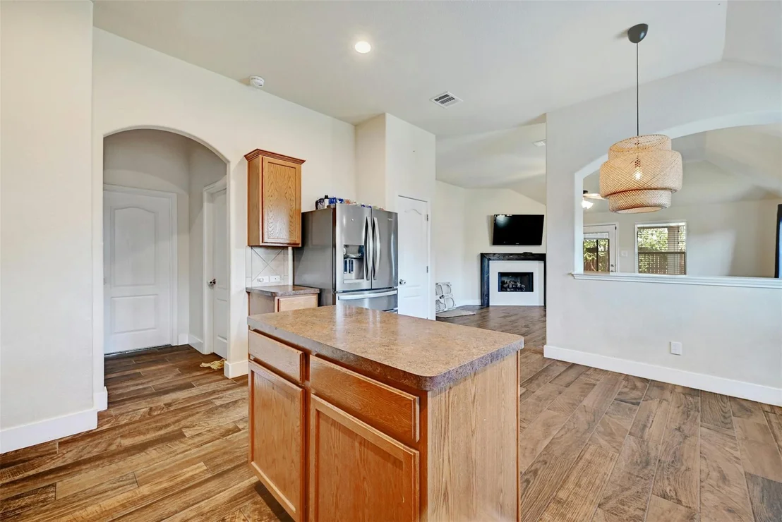 Photo of 1301 Rainbow Parke DR