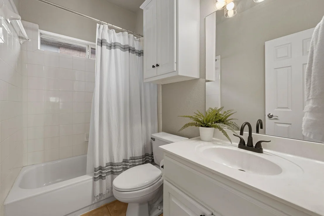Photo of 3936 Lord Byron CIR